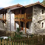 Apartment Apartamento La Casa Del Maestro Esanos